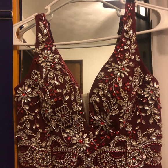 Homecoming dress. - Picture 3 of 4